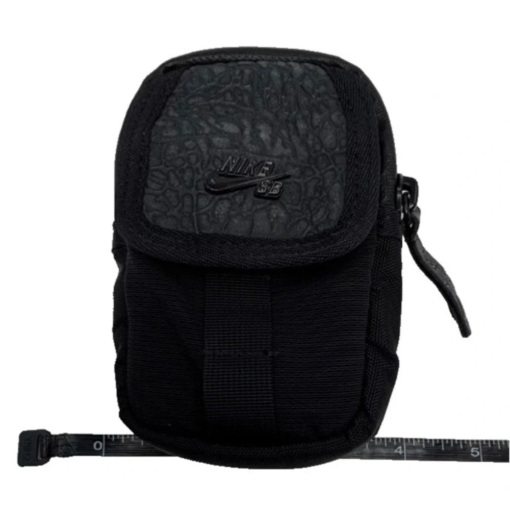 Nike SB Asphalt Elephant Print Accessory Case Holder Pouch Vintage Dunk Logo